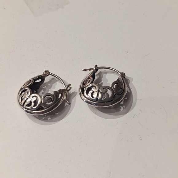 Silpada .925 Silver Filigree Hoop Earrings P1126 - Picture 4 of 5